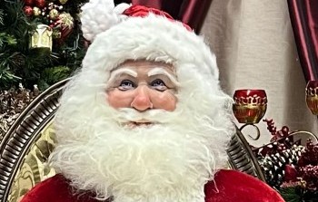 Santa Suits Worn by Randy and Sandy Smith Showcased in Great Bend’s Holiday Exhibit